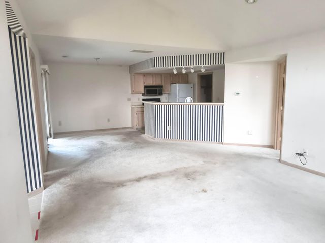 3577 Hunters Crossing Drive, Grove City, OH 43123