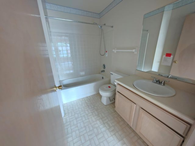3577 Hunters Crossing Drive, Grove City, OH 43123