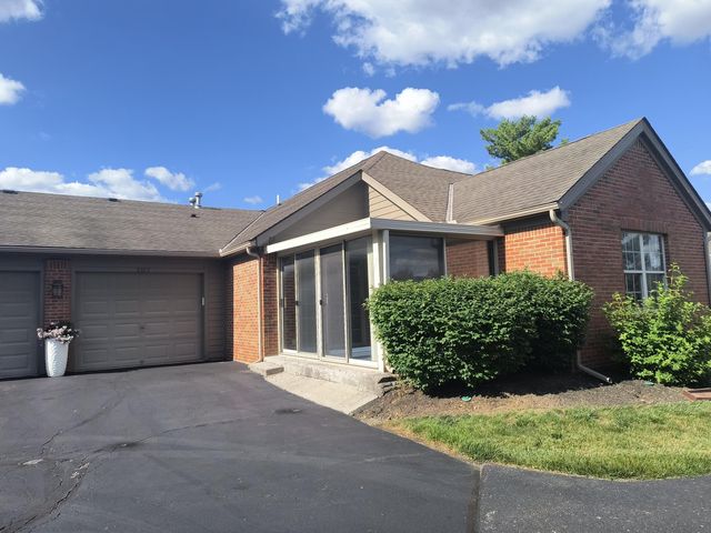 3577 Hunters Crossing Drive, Grove City, OH 43123