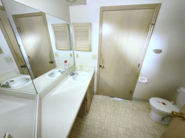 3577 Hunters Crossing Drive, Grove City, OH 43123