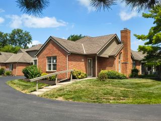 3577 Hunters Crossing Drive, Grove City, OH 43123