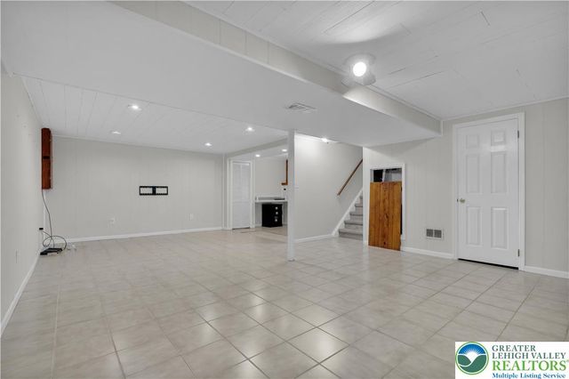 3396 Darien Road, Bethlehem City, PA 18020