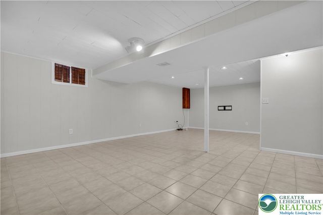 3396 Darien Road, Bethlehem City, PA 18020