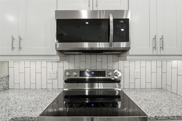 341 E McFaddin Place, Dunnellon, FL 34434