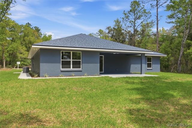 341 E McFaddin Place, Dunnellon, FL 34434