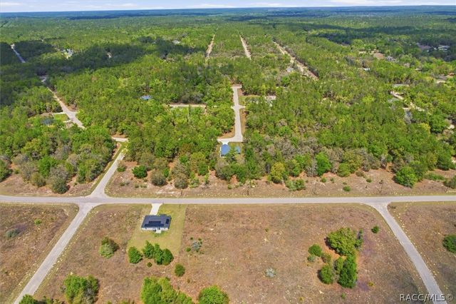 341 E McFaddin Place, Dunnellon, FL 34434