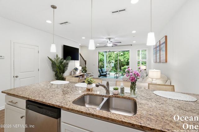 71 CANARY PALM Court, Ponte Vedra, FL 32081