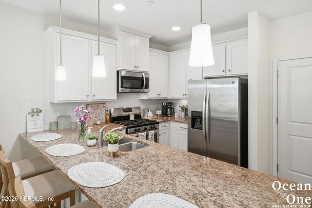 71 CANARY PALM Court, Ponte Vedra, FL 32081