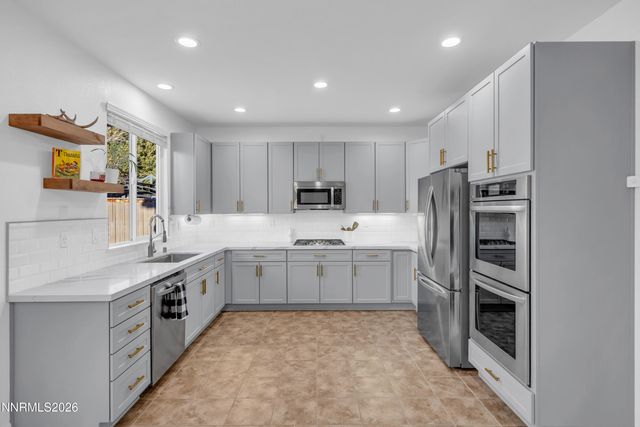 2531 Ivory Ann Drive, Sparks, NV 89436