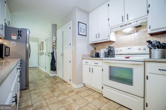 1385 Lakeview Parkway, Villa Rica, GA 30180