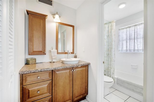 7787 Golf Circle Drive 312, Margate, FL 33063