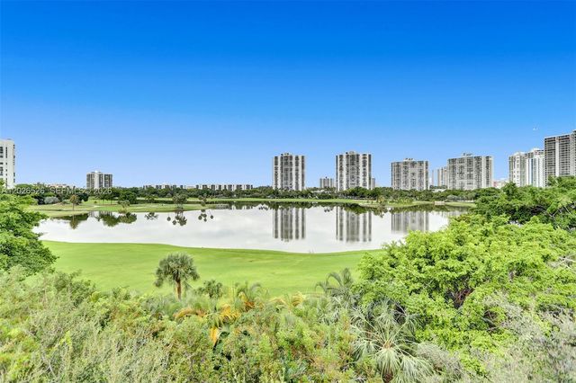 3625 N Country Club Dr 2610, Aventura, FL 33180
