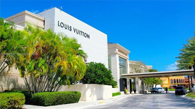 3625 N Country Club Dr 2610, Aventura, FL 33180