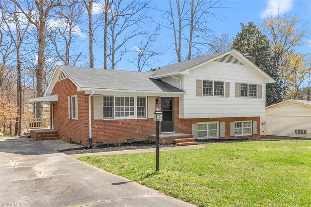 3005 Twin Lakes Drive, Greensboro, NC 27407