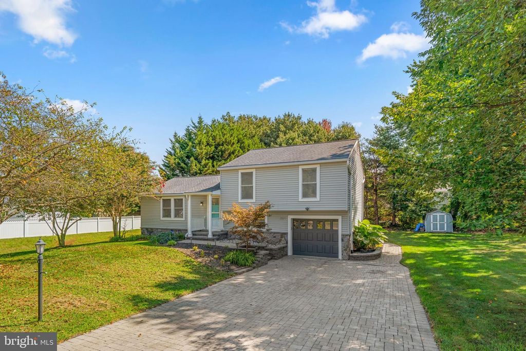 7871 CHESTNUT LEAF RD, Severn, MD 21144
