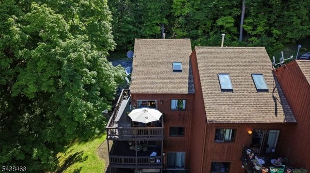 4 Telemark Dr 2, Vernon Twp., NJ 07462