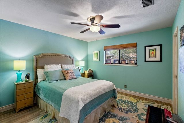 6626 Pharaoh Dr, Corpus Christi, TX 78412