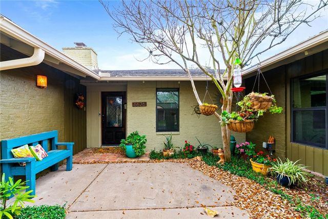 6626 Pharaoh Dr, Corpus Christi, TX 78412