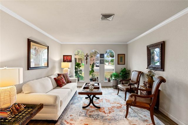 6626 Pharaoh Dr, Corpus Christi, TX 78412