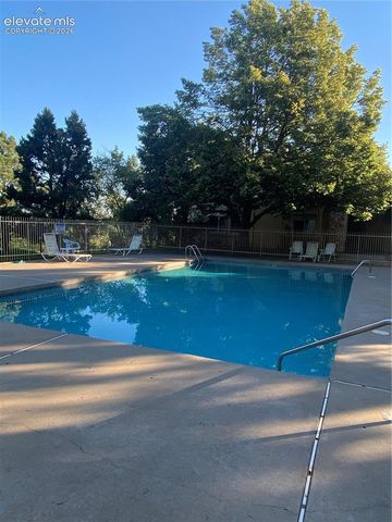 814 Tenderfoot Hill Road 202, Colorado Springs, CO 80906