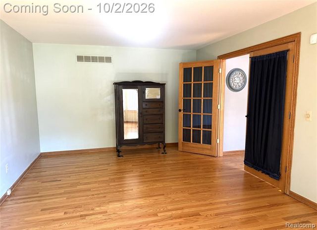 27210 Maple Wood Drive, Brownstown, MI 48174