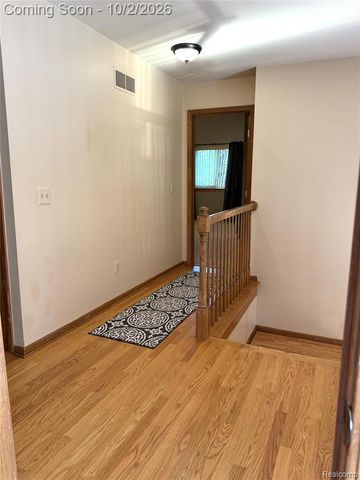 27210 Maple Wood Drive, Brownstown, MI 48174