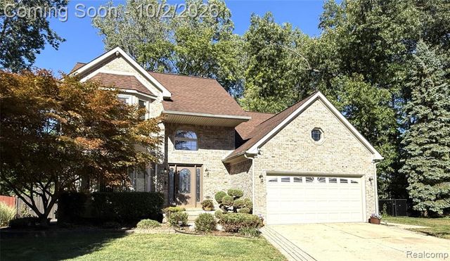 27210 Maple Wood Drive, Brownstown, MI 48174