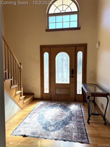 27210 Maple Wood Drive, Brownstown, MI 48174