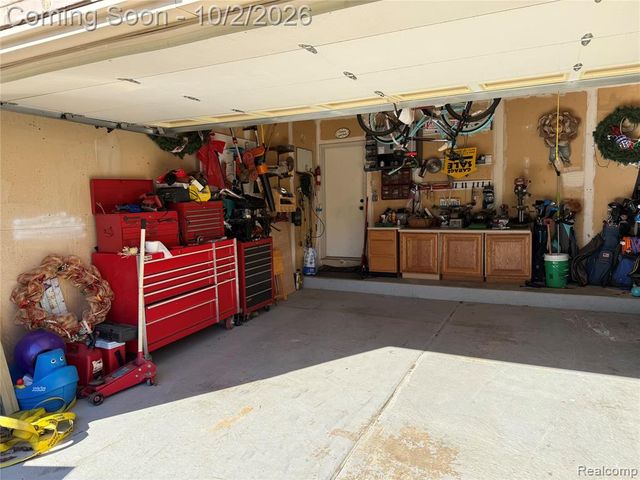 27210 Maple Wood Drive, Brownstown, MI 48174