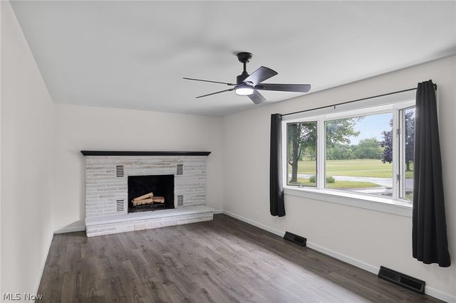 315 West Street, Lagrange, OH 44050
