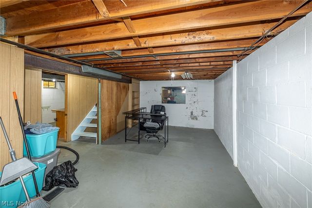 315 West Street, Lagrange, OH 44050