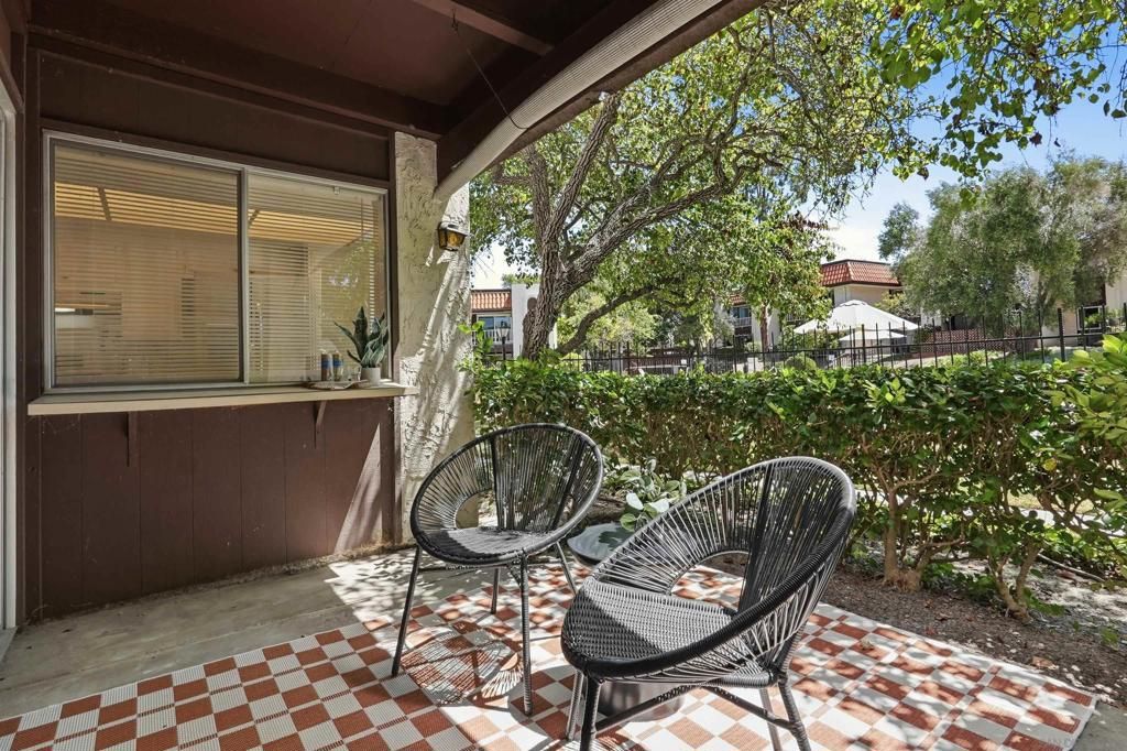 Image 13 of property listing at 6878 Navajo Rd 111, San Diego, CA 92119