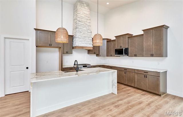 107 Wolf Den Court, Lake St Louis, MO 63367