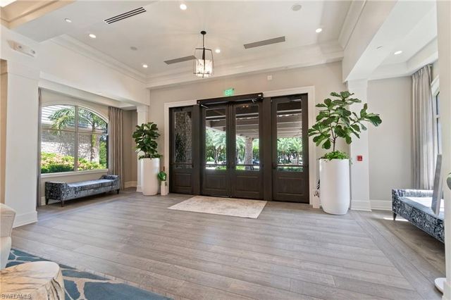 12764 Kinross LN, Naples, FL 34120
