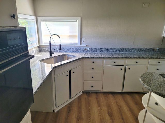 1801 9th Street, Port Arthur, TX 77640