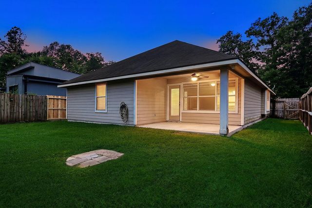 10912 Redbird, Conroe, TX 77385