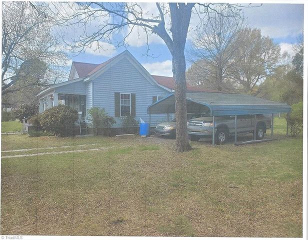 138 Lewis Street, Liberty, NC 27298