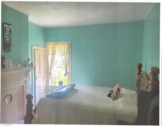 138 Lewis Street, Liberty, NC 27298