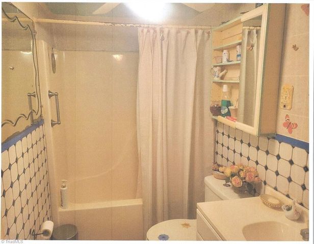 138 Lewis Street, Liberty, NC 27298