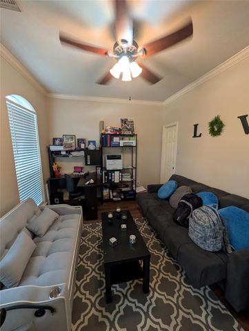 130 Songful Woods Place, The Woodlands, TX 77380