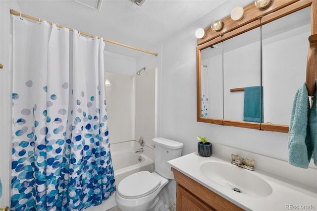 6356 W 66th Avenue, Arvada, CO 80003
