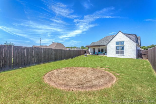 13853 S 21st Court E, Bixby, OK 74008