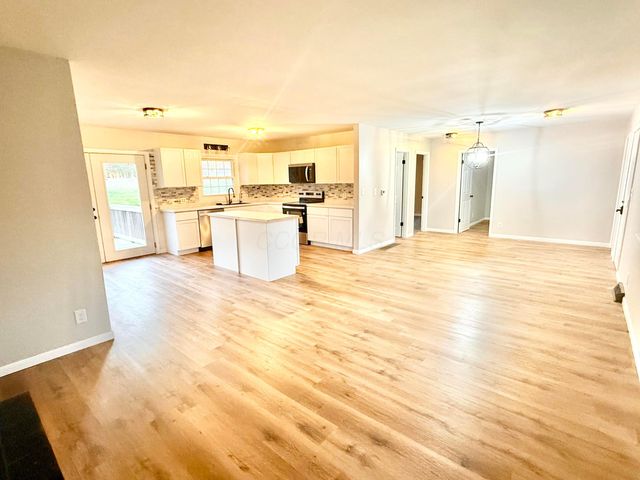 17597 Spillway Road, Fredericktown, OH 43019