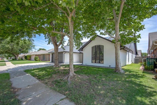 11908 Blueway Avenue, Oklahoma City, OK 73162