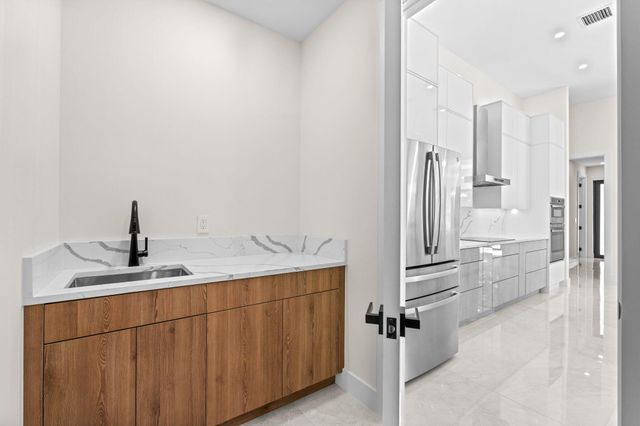 16024 84th Court N, Loxahatchee, FL 33470