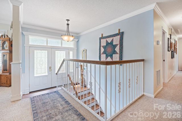 6296 Southlake Drive, Hickory, NC 28601