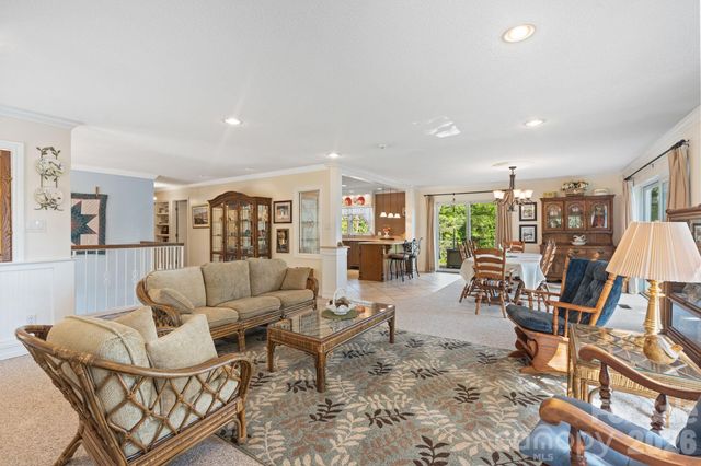 6296 Southlake Drive, Hickory, NC 28601