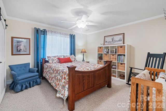 6296 Southlake Drive, Hickory, NC 28601