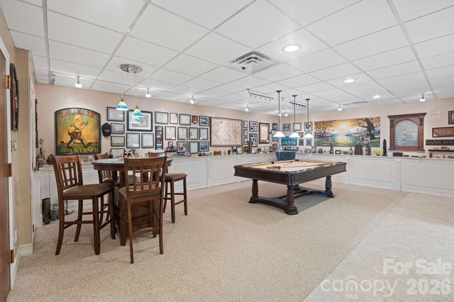 6296 Southlake Drive, Hickory, NC 28601