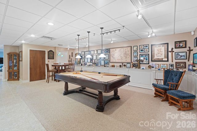 6296 Southlake Drive, Hickory, NC 28601